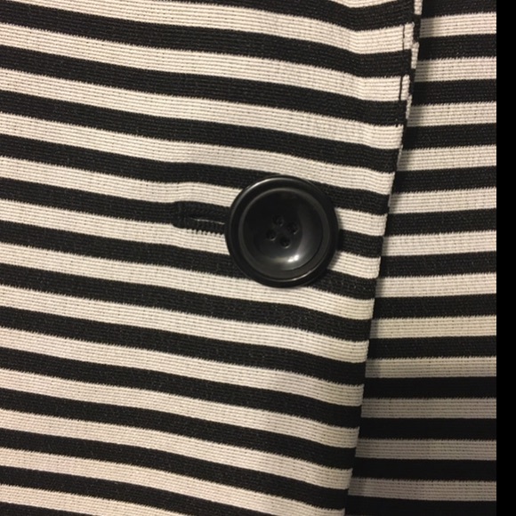 Kasper black and white stripe blazer 16 - Picture 5 of 12